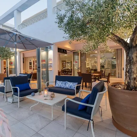 Otel Dedalos 3*